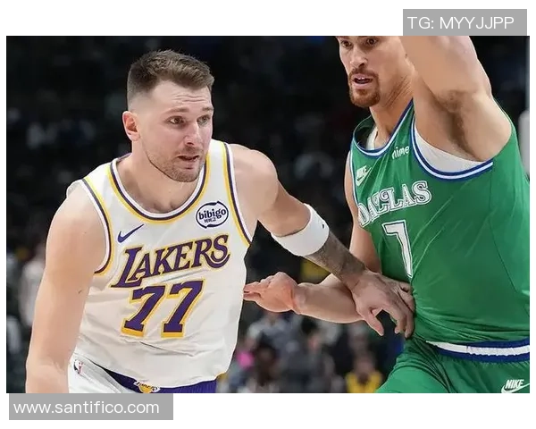 湖人两点有前进，东契奇该留意一事！艾顿该夸，雷迪克该弃用一人